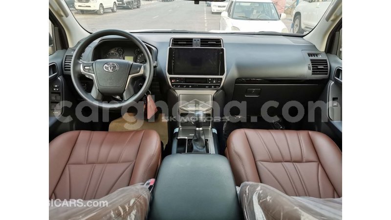 Big with watermark toyota prado ashanti import dubai 41019