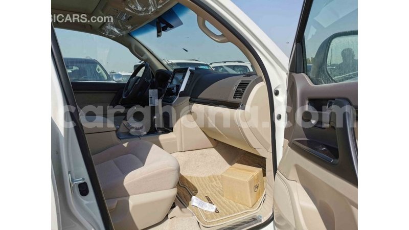 Big with watermark toyota land cruiser ashanti import dubai 41020