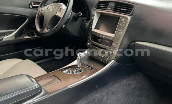 Sayi Na hannu Lexus IS Red Mota in Tema a Greater Accra Sayi Na hannu Lexus IS Red Mota in Tema a Greater Accra