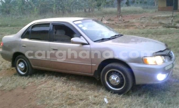 Sayi Na hannu Toyota Corolla Azurfa Mota in Accra a Greater Accra Sayi Na hannu Toyota Corolla Azurfa Mota in Accra a Greater Accra