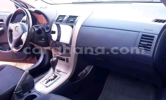 Sayi Na hannu Toyota Corolla Brown Mota in Accra a Greater Accra Sayi Na hannu Toyota Corolla Brown Mota in Accra a Greater Accra