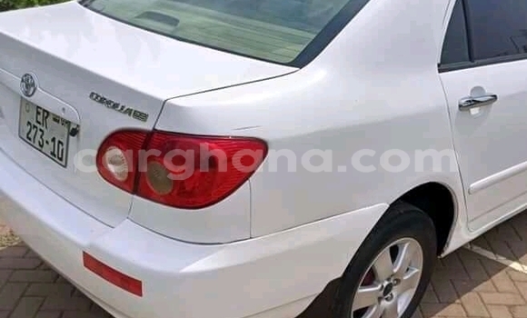 Sayi Na hannu Toyota Corolla White Mota in Accra a Greater Accra Sayi Na hannu Toyota Corolla White Mota in Accra a Greater Accra
