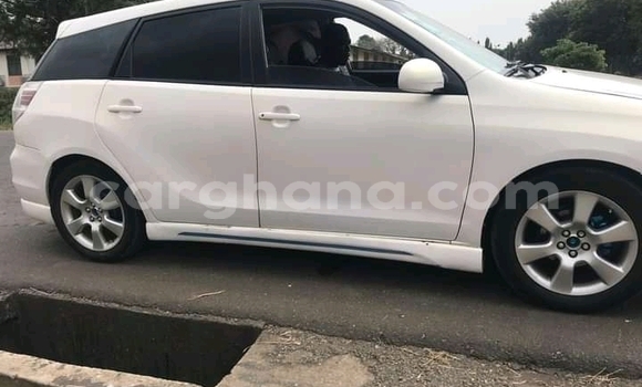 Buy Used Toyota Matrix White Car in Accra in Greater Accra Buy Used Toyota Matrix White Car in Accra in Greater Accra
