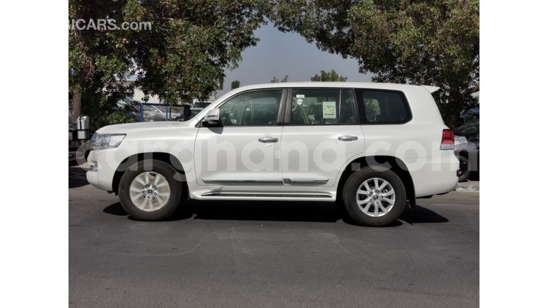 Big with watermark toyota land cruiser ashanti import dubai 41125