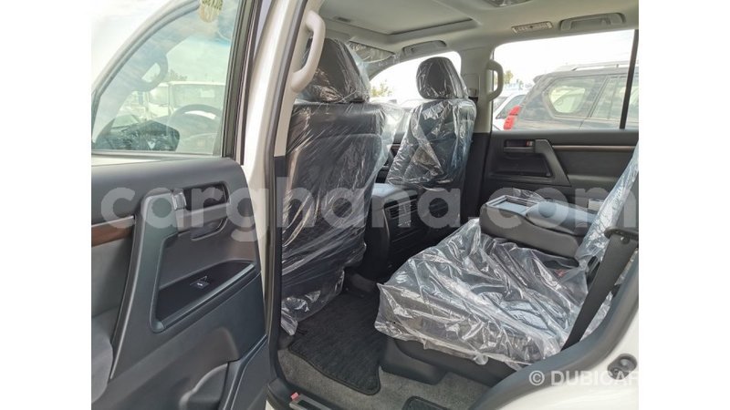 Big with watermark toyota land cruiser ashanti import dubai 41125