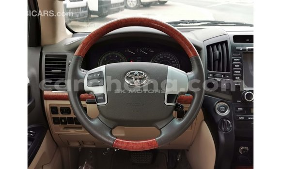Buy Import Toyota Land Cruiser White Car in Import - Dubai in Ashanti Buy Import Toyota Land Cruiser White Car in Import - Dubai in Ashanti