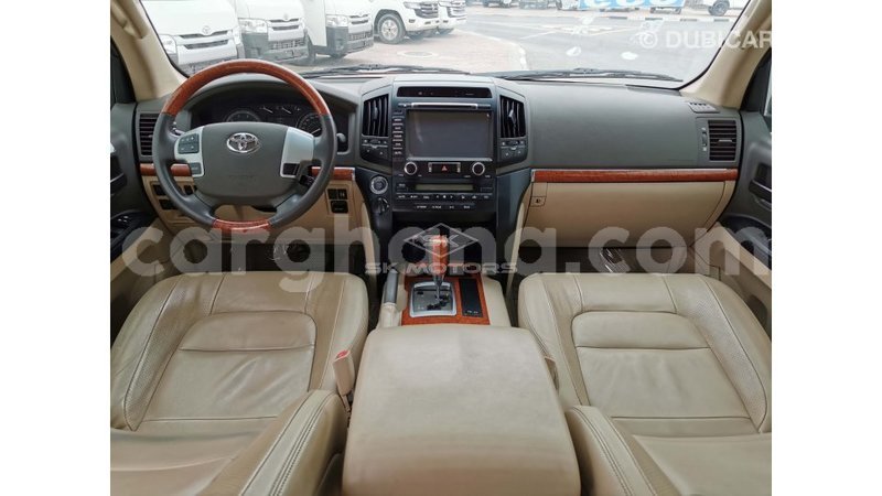 Big with watermark toyota land cruiser ashanti import dubai 41129