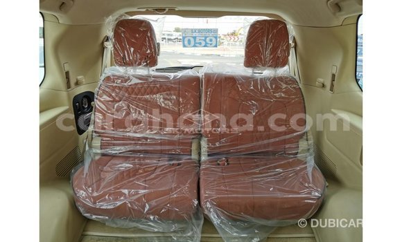 Buy Import Toyota Land Cruiser White Car in Import - Dubai in Ashanti Buy Import Toyota Land Cruiser White Car in Import - Dubai in Ashanti
