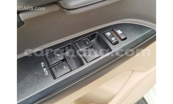 Buy Import Toyota Land Cruiser White Car in Import - Dubai in Ashanti Buy Import Toyota Land Cruiser White Car in Import - Dubai in Ashanti