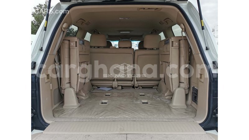 Big with watermark toyota land cruiser ashanti import dubai 41129