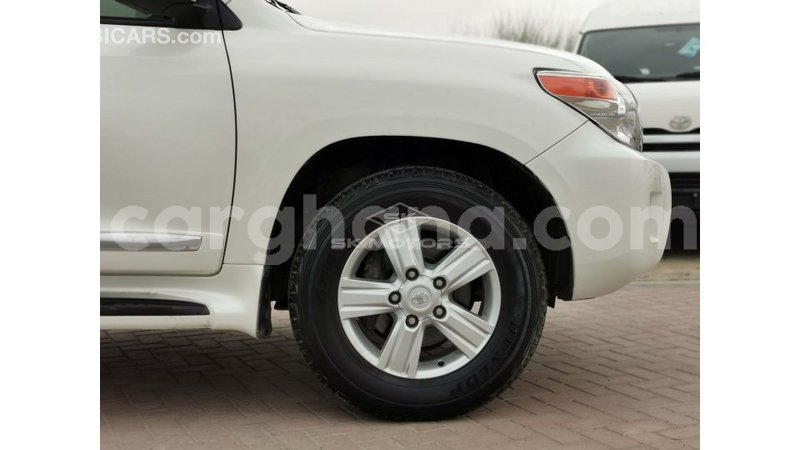 Big with watermark toyota land cruiser ashanti import dubai 41129