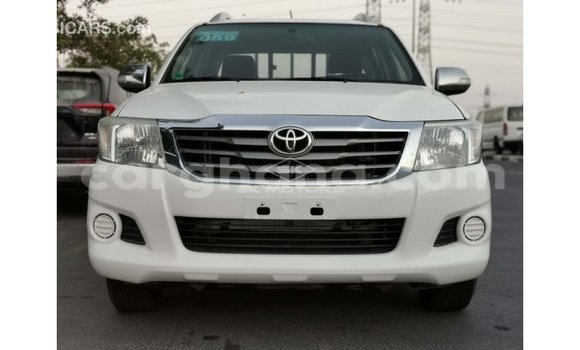 Ra Imported Toyota Hilux funfun Ọkọ̀ in Import - Dubai ni Ashanti Ra Imported Toyota Hilux funfun Ọkọ̀ in Import - Dubai ni Ashanti