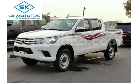 Buy Import Toyota Hilux White Car in Import - Dubai in Ashanti Buy Import Toyota Hilux White Car in Import - Dubai in Ashanti