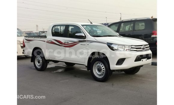 Buy Import Toyota Hilux White Car in Import - Dubai in Ashanti Buy Import Toyota Hilux White Car in Import - Dubai in Ashanti