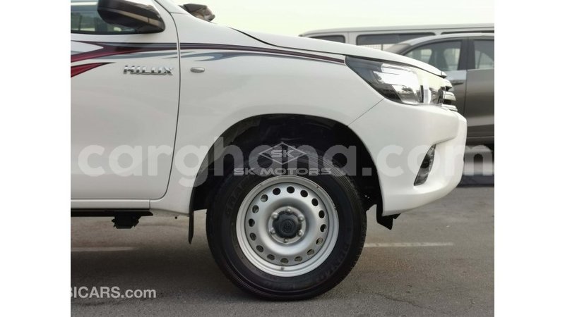 Big with watermark toyota hilux ashanti import dubai 41139