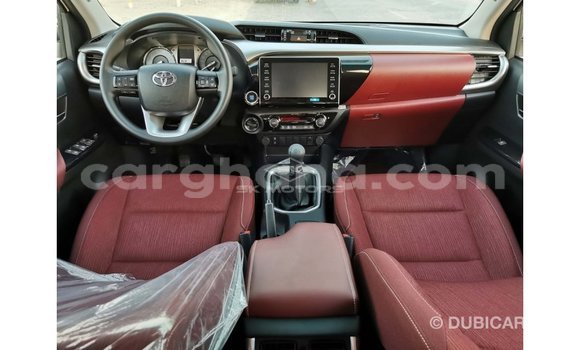 Ra Imported Toyota Hilux funfun Ọkọ̀ in Import - Dubai ni Ashanti Ra Imported Toyota Hilux funfun Ọkọ̀ in Import - Dubai ni Ashanti