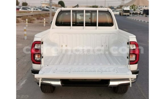 Ra Imported Toyota Hilux funfun Ọkọ̀ in Import - Dubai ni Ashanti Ra Imported Toyota Hilux funfun Ọkọ̀ in Import - Dubai ni Ashanti