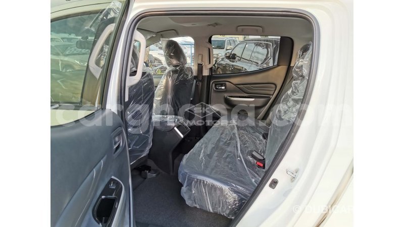 Big with watermark mitsubishi l200 ashanti import dubai 41143