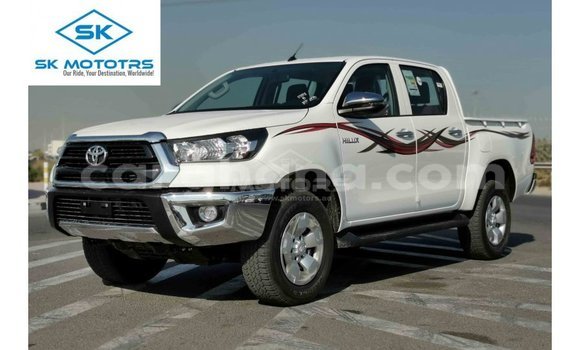 Buy Import Toyota Hilux White Car in Import - Dubai in Ashanti Buy Import Toyota Hilux White Car in Import - Dubai in Ashanti
