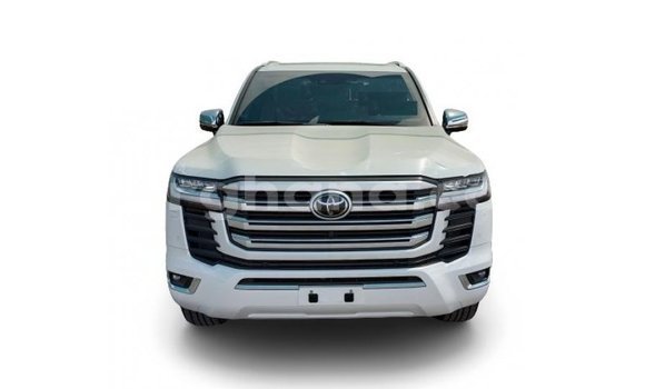 Ra Imported Toyota Land Cruiser funfun Ọkọ̀ in Import - Dubai ni Ashanti Ra Imported Toyota Land Cruiser funfun Ọkọ̀ in Import - Dubai ni Ashanti