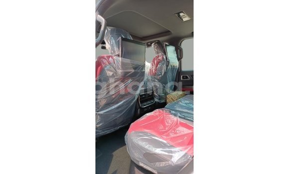 Ra Imported Toyota Land Cruiser funfun Ọkọ̀ in Import - Dubai ni Ashanti Ra Imported Toyota Land Cruiser funfun Ọkọ̀ in Import - Dubai ni Ashanti