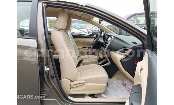 Ra Imported Toyota Yaris Brown Ọkọ̀ in Import - Dubai ni Ashanti Ra Imported Toyota Yaris Brown Ọkọ̀ in Import - Dubai ni Ashanti