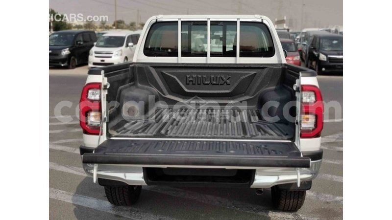 Big with watermark toyota hilux ashanti import dubai 41159