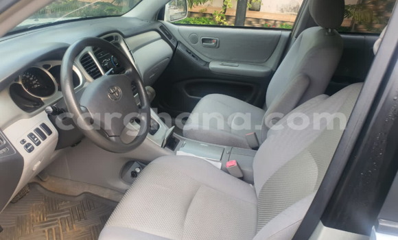 Sayi Na hannu Toyota Highlander Azurfa Mota in Tema a Greater Accra Sayi Na hannu Toyota Highlander Azurfa Mota in Tema a Greater Accra