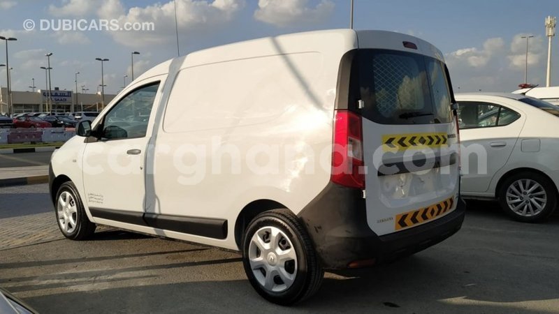 Big with watermark renault dokker ashanti import dubai 41187