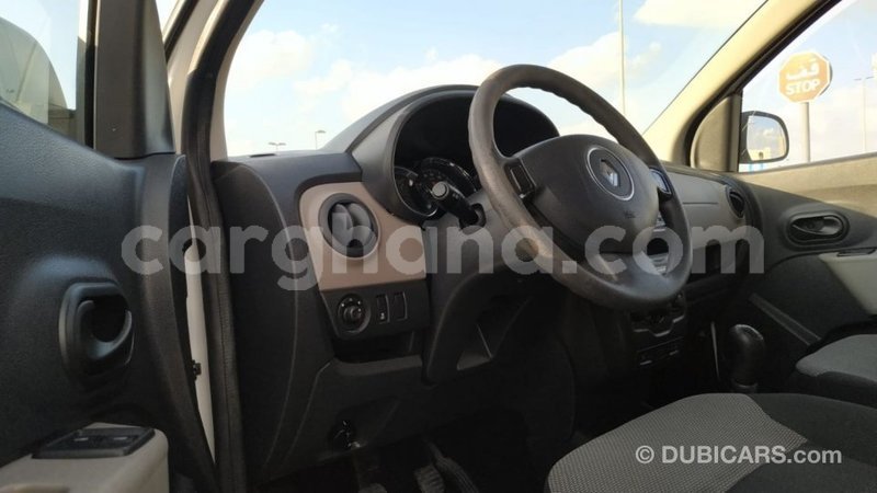 Big with watermark renault dokker ashanti import dubai 41187