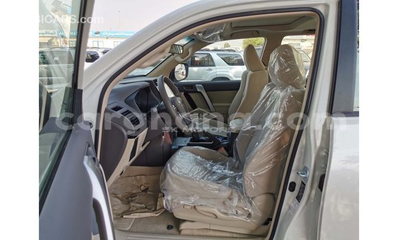Buy Import Toyota Prado White Car in Import - Dubai in Ashanti Buy Import Toyota Prado White Car in Import - Dubai in Ashanti
