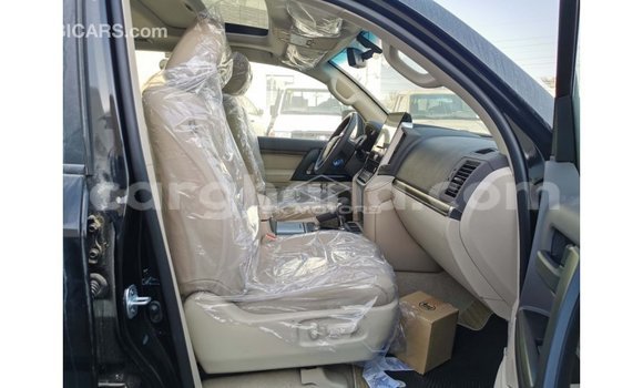 Ra Imported Toyota Land Cruiser Black Ọkọ̀ in Import - Dubai ni Ashanti Ra Imported Toyota Land Cruiser Black Ọkọ̀ in Import - Dubai ni Ashanti