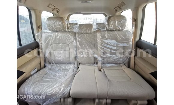 Ra Imported Toyota Land Cruiser Black Ọkọ̀ in Import - Dubai ni Ashanti Ra Imported Toyota Land Cruiser Black Ọkọ̀ in Import - Dubai ni Ashanti