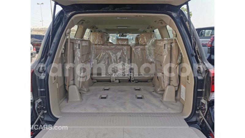 Big with watermark toyota land cruiser ashanti import dubai 41199