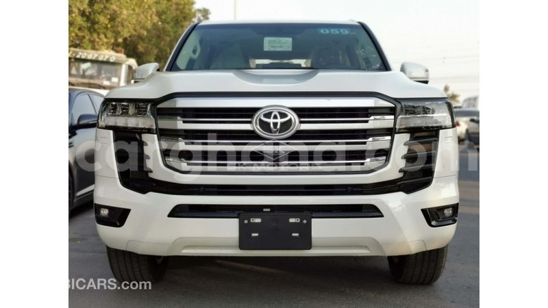 Big with watermark toyota land cruiser ashanti import dubai 41200