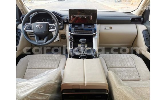Buy Import Toyota Land Cruiser White Car in Import - Dubai in Ashanti Buy Import Toyota Land Cruiser White Car in Import - Dubai in Ashanti