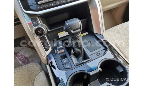 Buy Import Toyota Land Cruiser White Car in Import - Dubai in Ashanti Buy Import Toyota Land Cruiser White Car in Import - Dubai in Ashanti