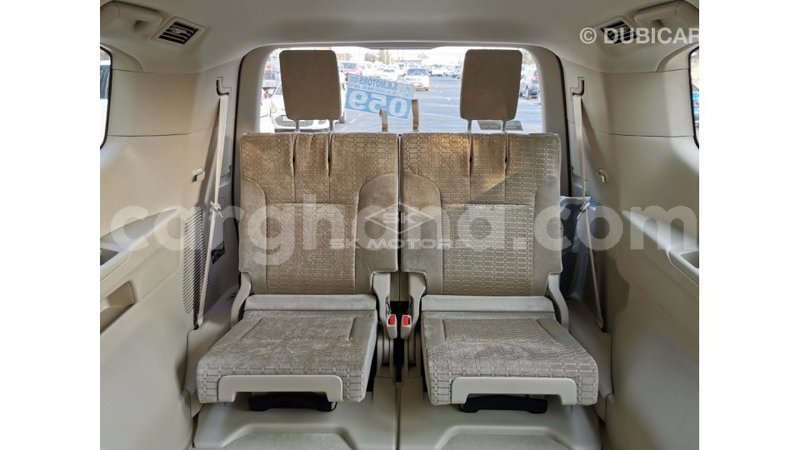 Big with watermark toyota land cruiser ashanti import dubai 41200