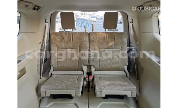 Buy Import Toyota Land Cruiser White Car in Import - Dubai in Ashanti Buy Import Toyota Land Cruiser White Car in Import - Dubai in Ashanti