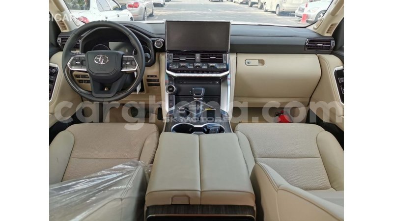 Big with watermark toyota land cruiser ashanti import dubai 41201