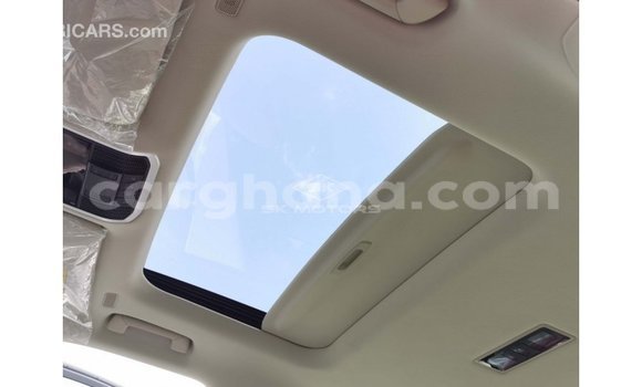 Buy Import Toyota Land Cruiser White Car in Import - Dubai in Ashanti Buy Import Toyota Land Cruiser White Car in Import - Dubai in Ashanti