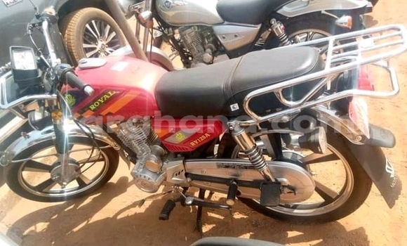 Ra Àlòkù Royal Enfield BULLET Red Mọto in Accra ni Greater Accra Ra Àlòkù Royal Enfield BULLET Red Mọto in Accra ni Greater Accra
