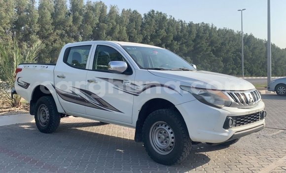 Buy Import Mitsubishi L200 White Car in Import - Dubai in Ashanti Buy Import Mitsubishi L200 White Car in Import - Dubai in Ashanti