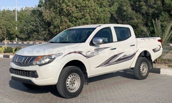 Buy Import Mitsubishi L200 White Car in Import - Dubai in Ashanti Buy Import Mitsubishi L200 White Car in Import - Dubai in Ashanti
