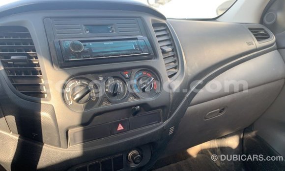 Buy Import Mitsubishi L200 White Car in Import - Dubai in Ashanti Buy Import Mitsubishi L200 White Car in Import - Dubai in Ashanti