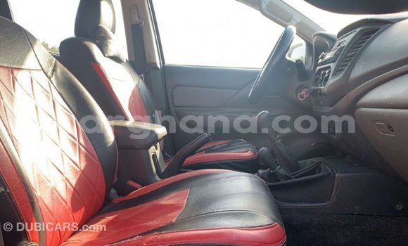 Buy Import Mitsubishi L200 White Car in Import - Dubai in Ashanti Buy Import Mitsubishi L200 White Car in Import - Dubai in Ashanti