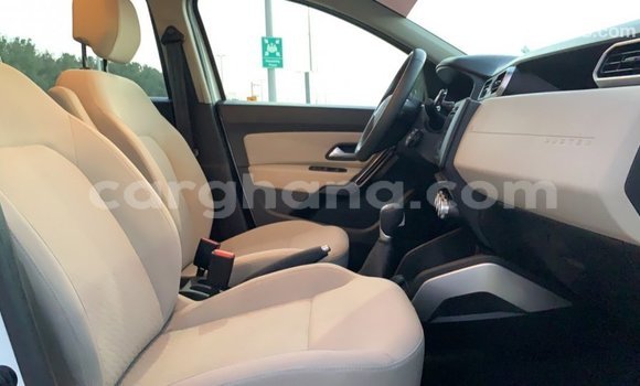 Ra Imported Renault Duster funfun Ọkọ̀ in Import - Dubai ni Ashanti Ra Imported Renault Duster funfun Ọkọ̀ in Import - Dubai ni Ashanti