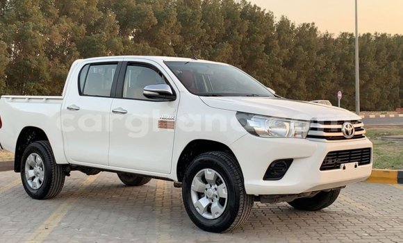 Ra Imported Toyota Hilux funfun Ọkọ̀ in Import - Dubai ni Ashanti Ra Imported Toyota Hilux funfun Ọkọ̀ in Import - Dubai ni Ashanti