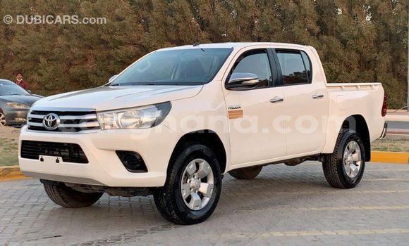 Ra Imported Toyota Hilux funfun Ọkọ̀ in Import - Dubai ni Ashanti Ra Imported Toyota Hilux funfun Ọkọ̀ in Import - Dubai ni Ashanti