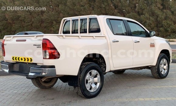 Ra Imported Toyota Hilux funfun Ọkọ̀ in Import - Dubai ni Ashanti Ra Imported Toyota Hilux funfun Ọkọ̀ in Import - Dubai ni Ashanti